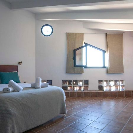 La Garrovilla Apartamentos Turisticos Lobelia Suites מראה חיצוני תמונה