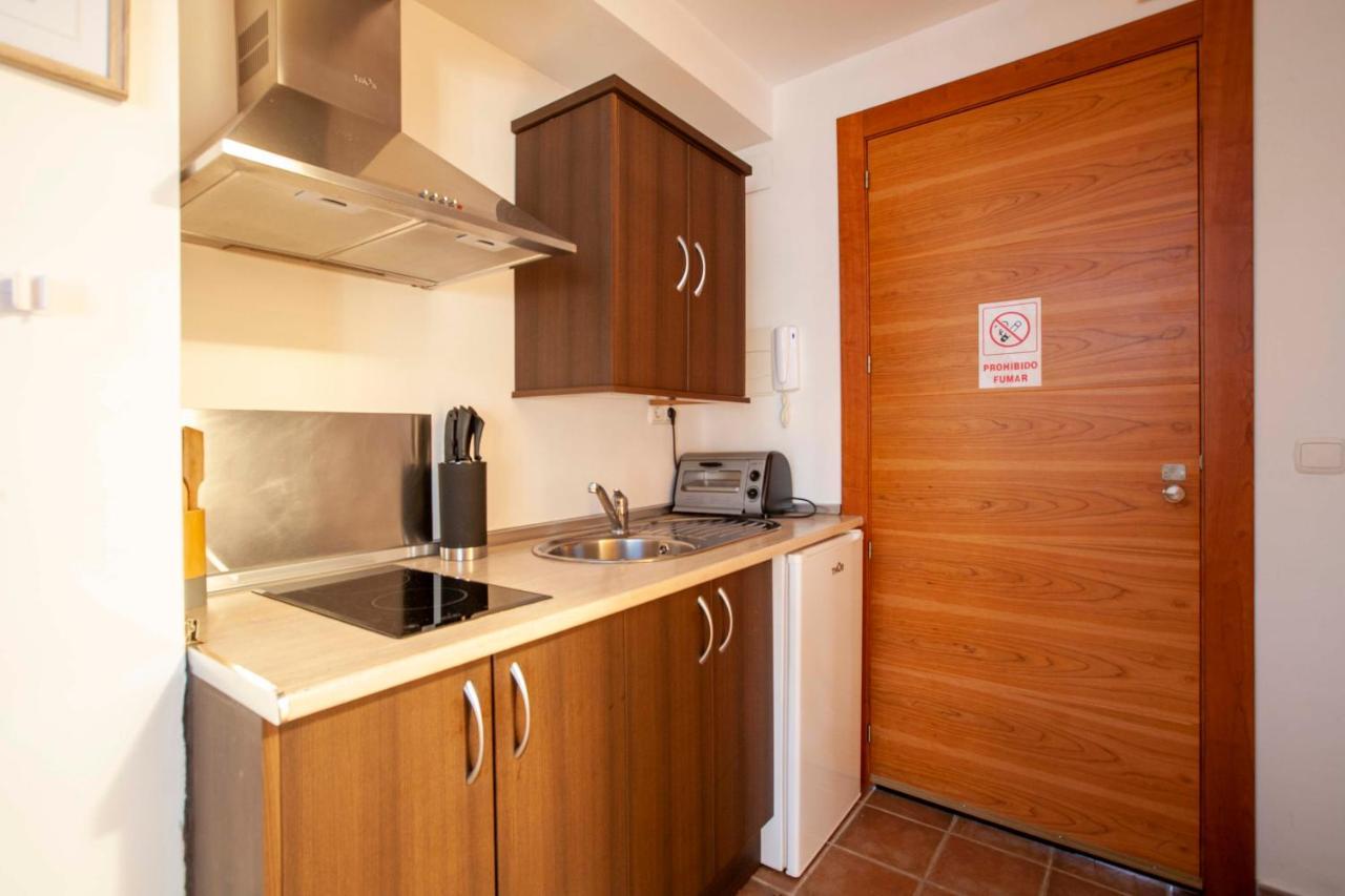 La Garrovilla Apartamentos Turisticos Lobelia Suites מראה חיצוני תמונה