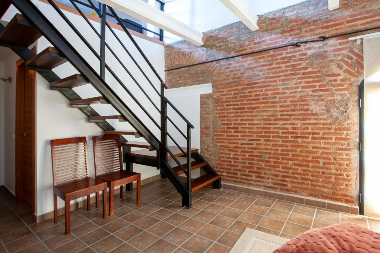 La Garrovilla Apartamentos Turisticos Lobelia Suites מראה חיצוני תמונה