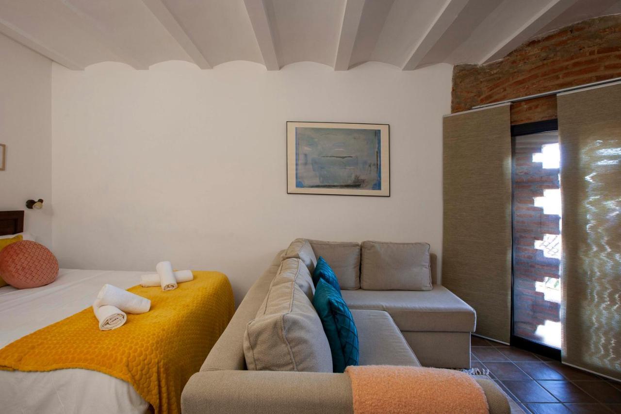 La Garrovilla Apartamentos Turisticos Lobelia Suites מראה חיצוני תמונה