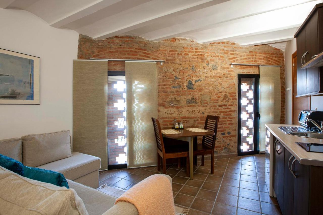 La Garrovilla Apartamentos Turisticos Lobelia Suites מראה חיצוני תמונה