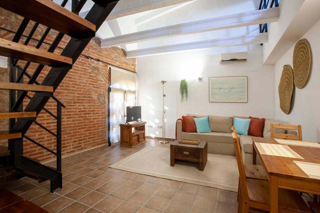 La Garrovilla Apartamentos Turisticos Lobelia Suites מראה חיצוני תמונה