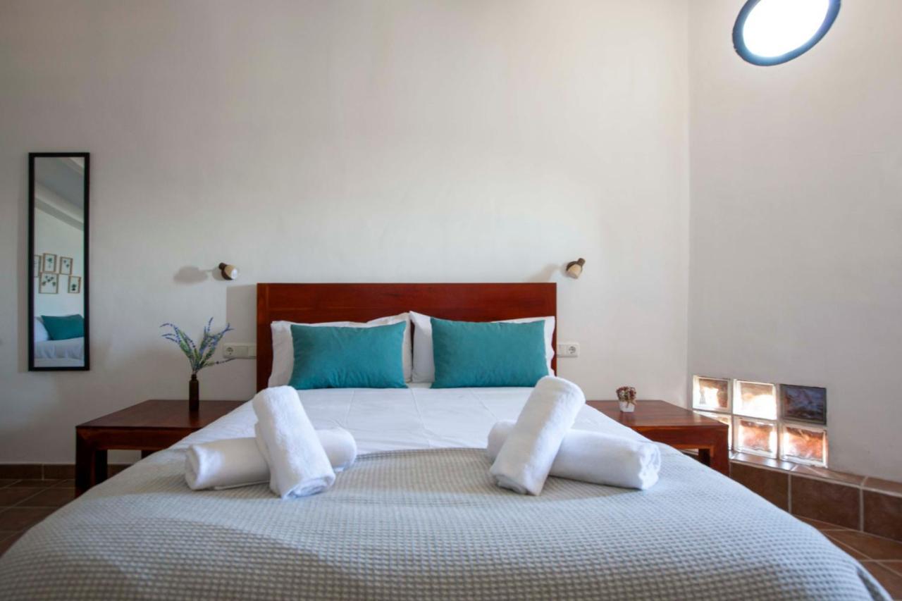 La Garrovilla Apartamentos Turisticos Lobelia Suites מראה חיצוני תמונה