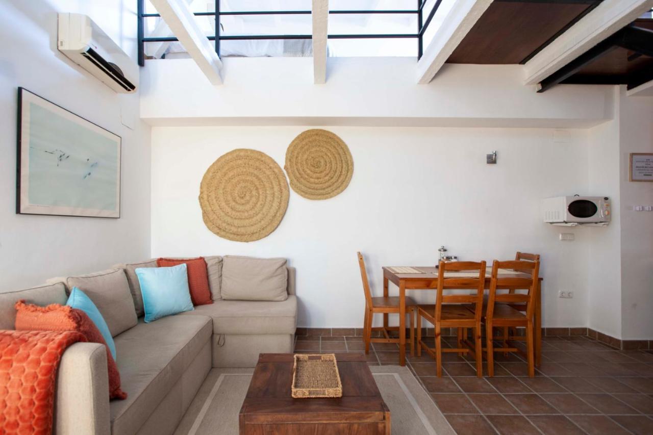La Garrovilla Apartamentos Turisticos Lobelia Suites מראה חיצוני תמונה